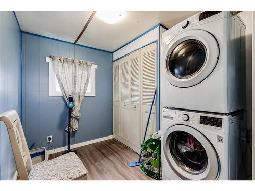 31361 Range Road 15, Rural Mountain View County, AB - Indoor Photo Showing Laundry Room