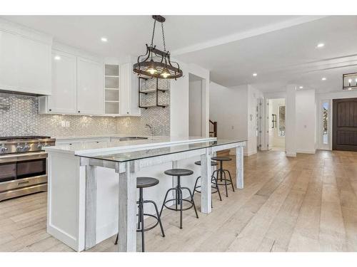 123 Hillgrove Crescent Sw, Calgary, AB - Indoor Photo Showing Kitchen With Upgraded Kitchen