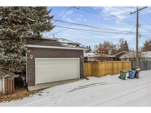 123 Hillgrove Crescent Sw, Calgary, AB - Outdoor