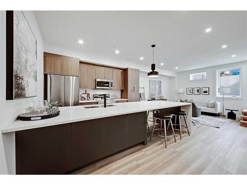 1407 10 Avenue Se, Calgary, AB - Indoor Photo Showing Kitchen With Upgraded Kitchen
