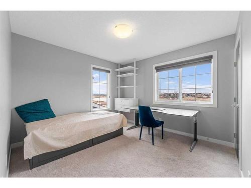 153 Marquis Point Se, Calgary, AB - Indoor Photo Showing Bedroom