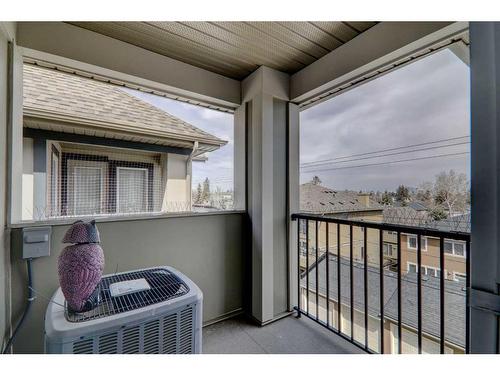 4-2424 30 Street Sw, Calgary, AB - Outdoor With Exterior