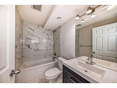 2465 Sagewood Crescent Sw, Airdrie, AB - Indoor Photo Showing Bathroom