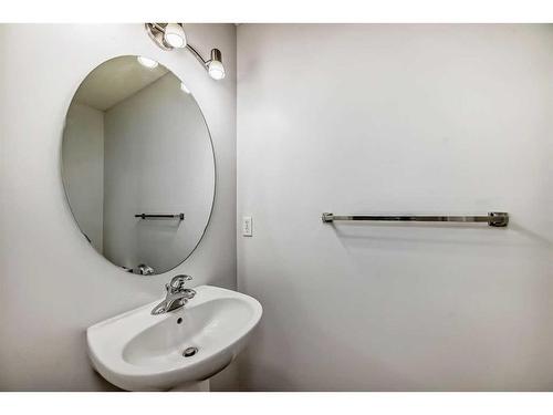 2465 Sagewood Crescent Sw, Airdrie, AB - Indoor Photo Showing Bathroom