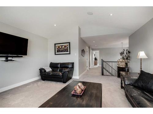 1400 Price Road, Carstairs, AB - Indoor Photo Showing Living Room