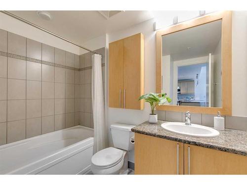 501-817 15 Avenue Sw, Calgary, AB - Indoor Photo Showing Bathroom