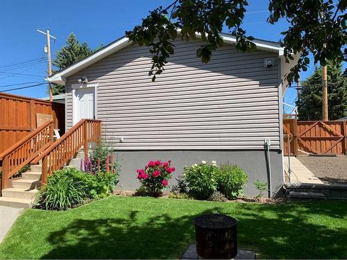 4412 33 Avenue, Calgary, AB - Outdoor With Exterior