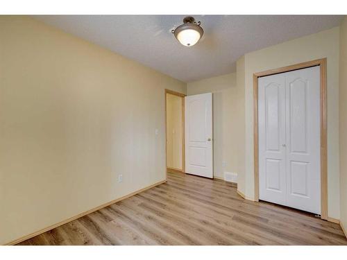 182 Panatella Circle Nw, Calgary, AB - Indoor Photo Showing Other Room
