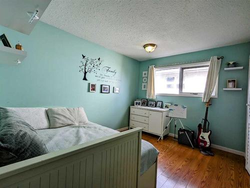 5907 58 Street, Olds, AB - Indoor Photo Showing Bedroom