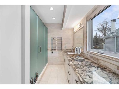 3511 59 Street Nw, Calgary, AB - Indoor Photo Showing Bathroom
