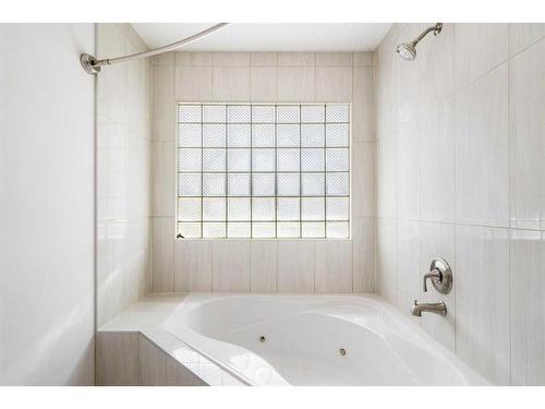 245 Sandstone Drive Nw, Calgary, AB - Indoor Photo Showing Bathroom