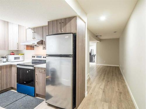 100 Tarington Place Ne, Calgary, AB - Indoor Photo Showing Kitchen