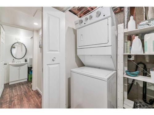 6618 & 6620 Bowness Road Nw, Calgary, AB - Indoor Photo Showing Laundry Room