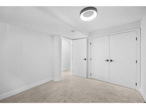 192 Canterville Drive Sw, Calgary, AB - Indoor Photo Showing Other Room