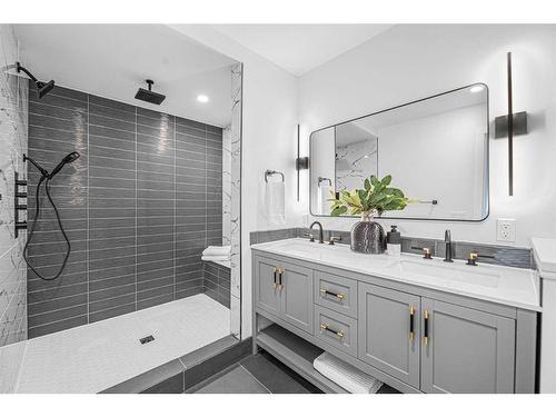 192 Canterville Drive Sw, Calgary, AB - Indoor Photo Showing Bathroom
