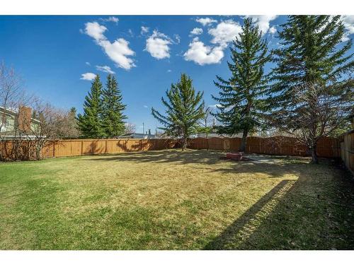 192 Canterville Drive Sw, Calgary, AB - Outdoor