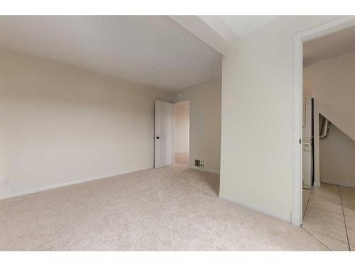 301-1817 14A Street Sw, Calgary, AB - Indoor Photo Showing Other Room