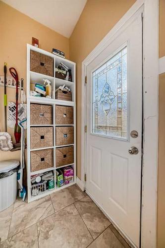 2304 Paliswood Road Sw, Calgary, AB - Indoor Photo Showing Other Room