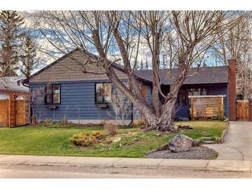 2304 Paliswood Road Sw, Calgary, AB - Outdoor