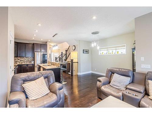 401 Panton Way Nw, Calgary, AB - Indoor Photo Showing Living Room