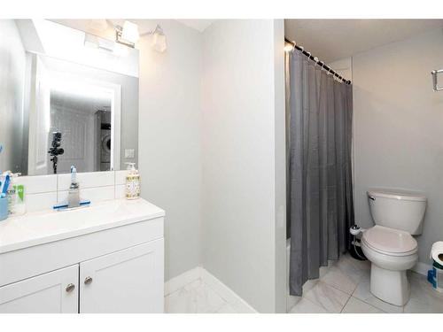 60 Cornerstone Avenue, Calgary, AB - Indoor Photo Showing Bathroom
