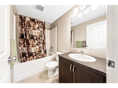 67 Buckskin Way, Cochrane, AB - Indoor Photo Showing Bathroom