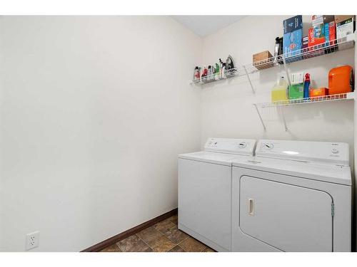 333 Mckenzie Towne Drive Se, Calgary, AB - Indoor Photo Showing Laundry Room