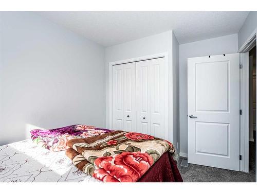 407 Corner Glen Circle Ne, Calgary, AB - Indoor Photo Showing Bedroom