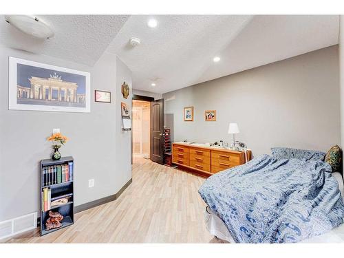 288 Rainbow Falls Drive, Chestermere, AB - Indoor Photo Showing Bedroom