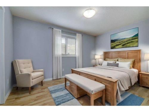 5215 55 Avenue, Eckville, AB - Indoor Photo Showing Bedroom