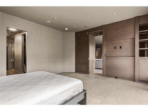 600 Silvertip Road, Canmore, AB - Indoor Photo Showing Bedroom