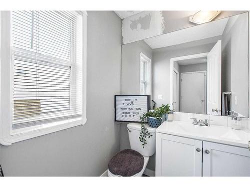106 San Diego Manor Ne, Calgary, AB - Indoor Photo Showing Bathroom
