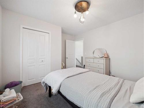 540 Auburn Bay Drive Se, Calgary, AB - Indoor Photo Showing Bedroom