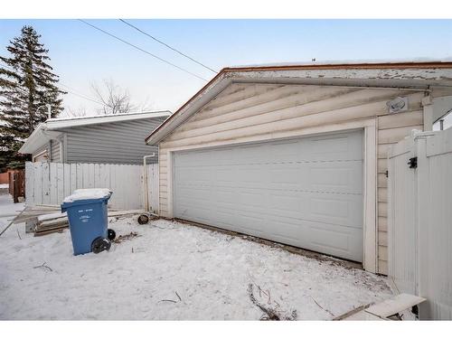 908 87 Avenue Sw, Calgary, AB - Outdoor With Exterior