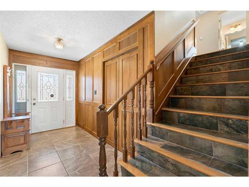 239 Parkland Crescent Se, Calgary, AB - Indoor Photo Showing Other Room