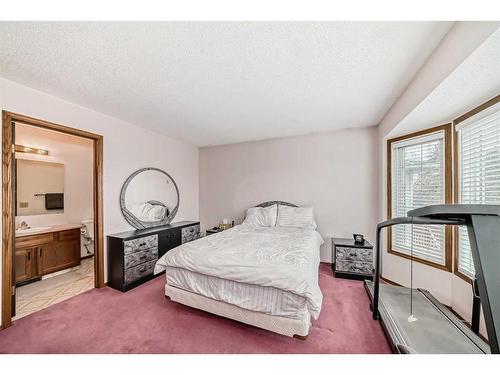 132 Whitlow Place Ne, Calgary, AB - Indoor Photo Showing Bedroom