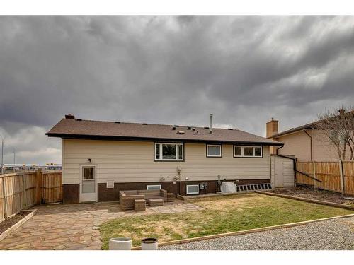 252 Cantrell Drive Sw, Calgary, AB - Outdoor With Exterior