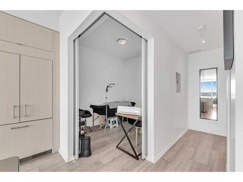 508-615 6 Avenue Se, Calgary, AB - Indoor Photo Showing Other Room