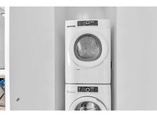 508-615 6 Avenue Se, Calgary, AB - Indoor Photo Showing Laundry Room