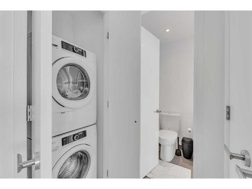 508-615 6 Avenue Se, Calgary, AB - Indoor Photo Showing Laundry Room