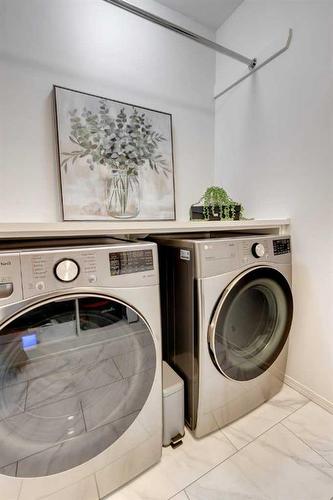 21 Richelieu Court Sw, Calgary, AB - Indoor Photo Showing Laundry Room