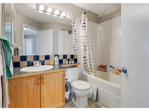 92 Tuscany Springs Way Nw, Calgary, AB - Indoor Photo Showing Bathroom