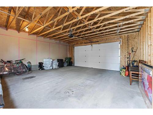 16 Saddlefield Road Ne, Calgary, AB - Indoor Photo Showing Garage