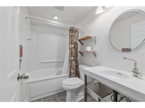 87 Arbour Meadows Close Nw, Calgary, AB - Indoor Photo Showing Bathroom