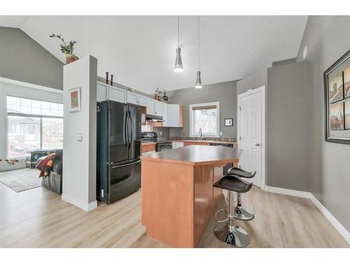 87 Arbour Meadows Close Nw, Calgary, AB - Indoor Photo Showing Kitchen
