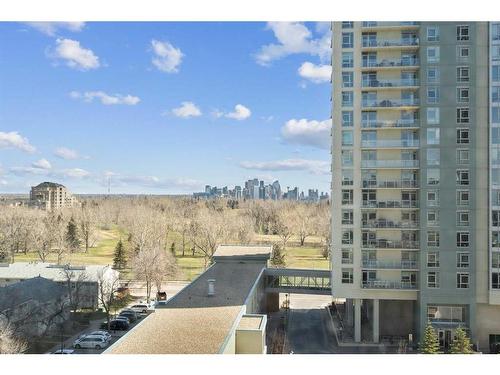 703-55 Spruce Place Sw, Calgary, AB - Outdoor