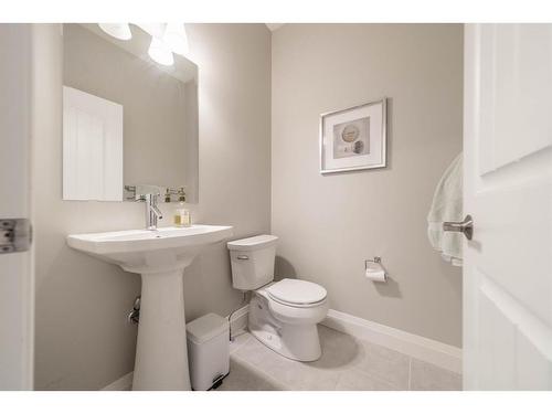 186 Chaparral Valley Way Se, Calgary, AB - Indoor Photo Showing Bathroom