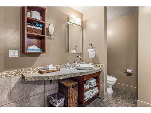 306-173 Kananaskis Way, Canmore, AB - Indoor Photo Showing Bathroom