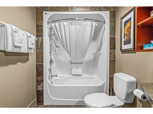 306-173 Kananaskis Way, Canmore, AB - Indoor Photo Showing Bathroom