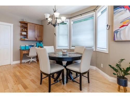 1720 24 Avenue Nw, Calgary, AB - Indoor Photo Showing Dining Room